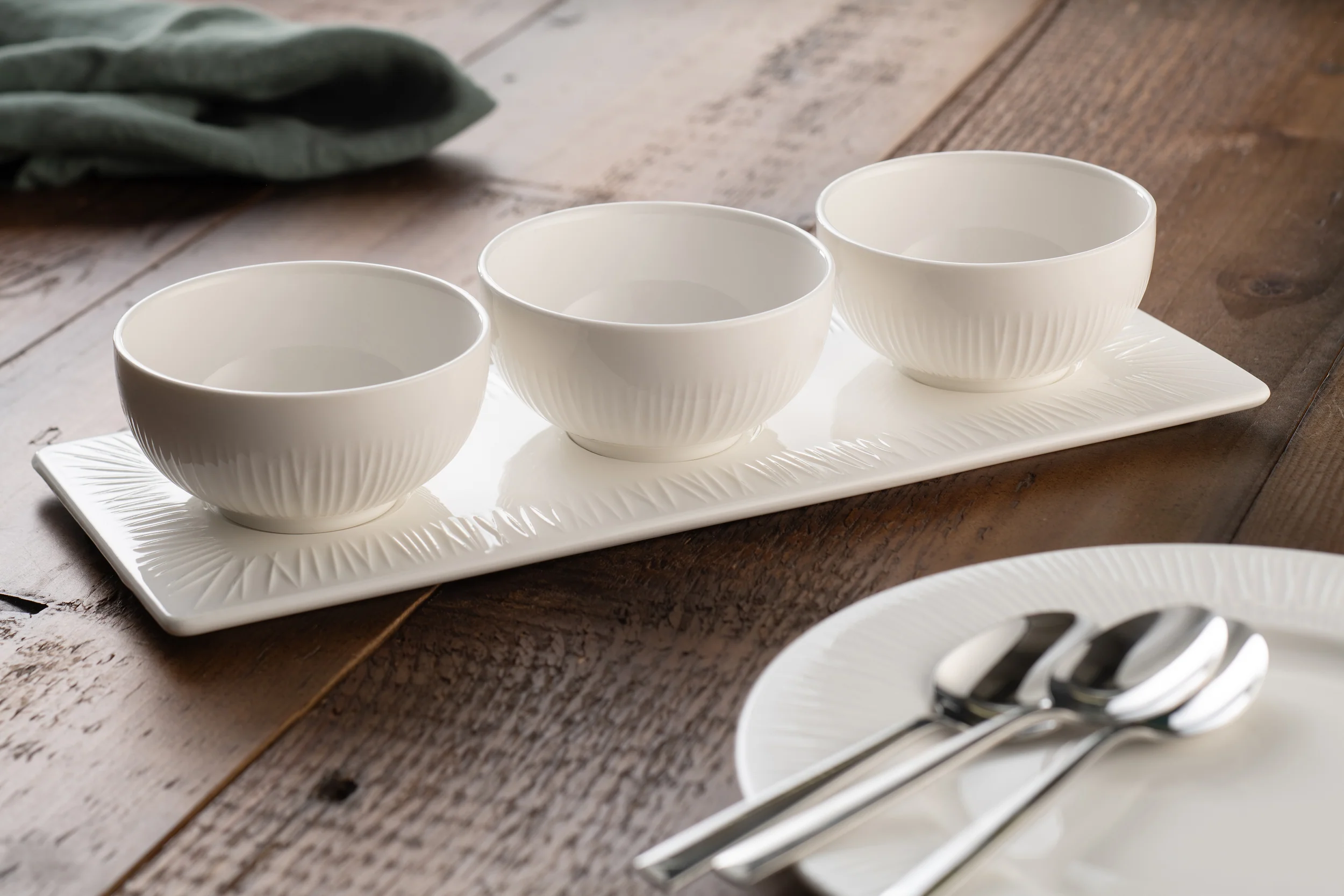Belleek Living Erne Triple Bowl Set - Image 2