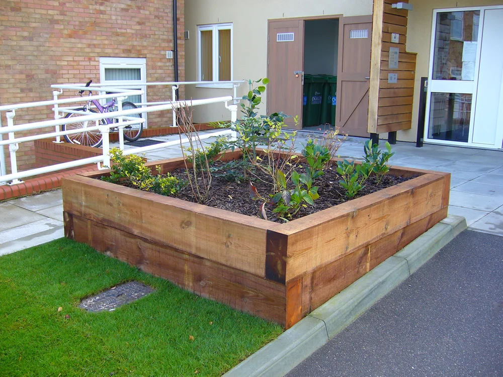 Garden Railway Sleepers 100mm x 200mm x 2.4m