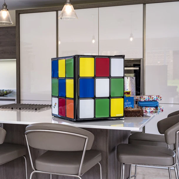Husky Rubik's Cube Mini Fridge | HUS-HU231-E - Image 2