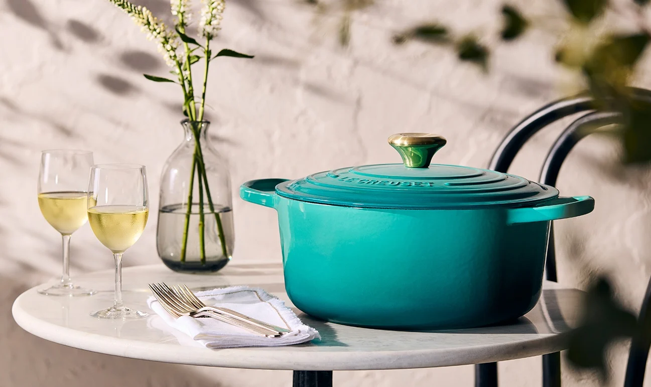 Le Creuset 22cm Round Casserole Blue Riviera - Image 6