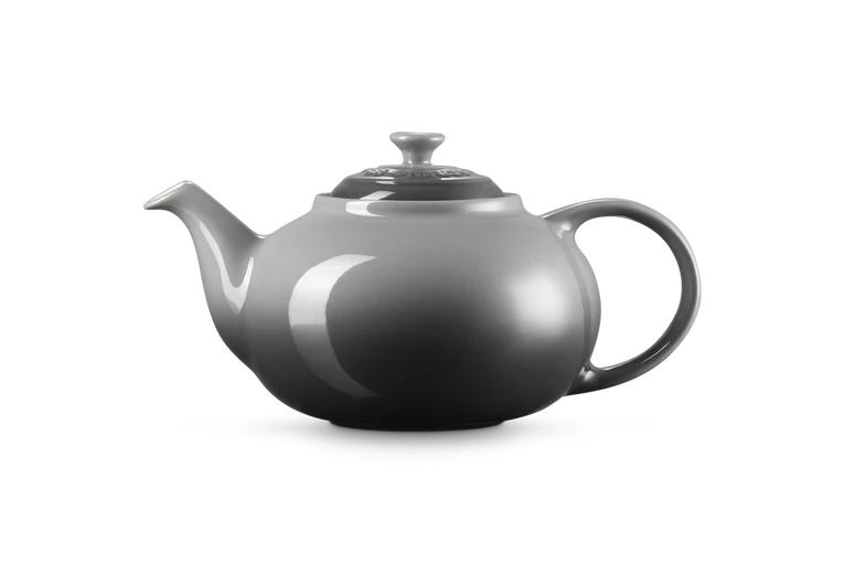Le Creuset Stoneware Classic Teapot 1.3L Flint - Image 3