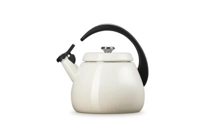 Le Creuset Cloche Kettle 2.1L Meringue - Image 3