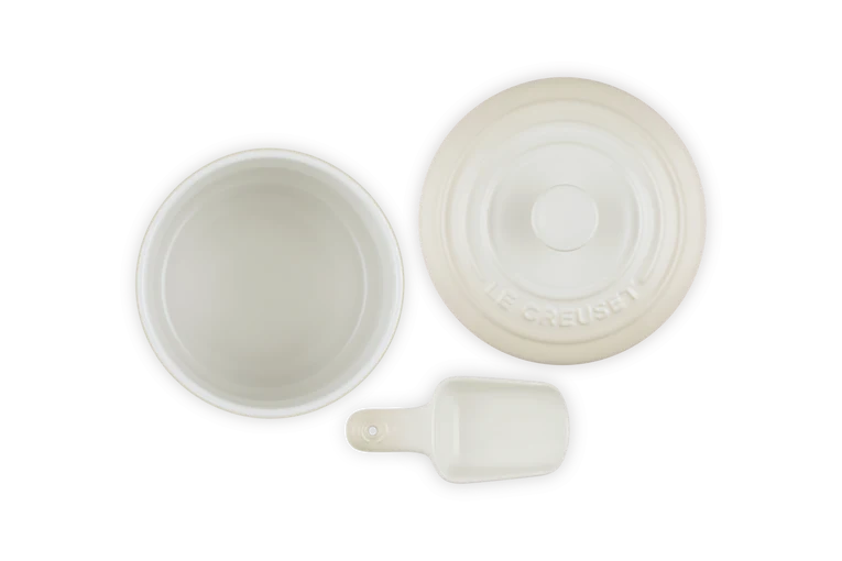 Le Creuset Kitchen Container with Scoop 2.3Ltr Meringue - Image 4