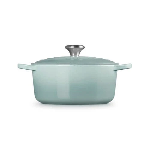 Le Creuset Signature Sea Salt Cast Iron 24cm Round Casserole - Image 2