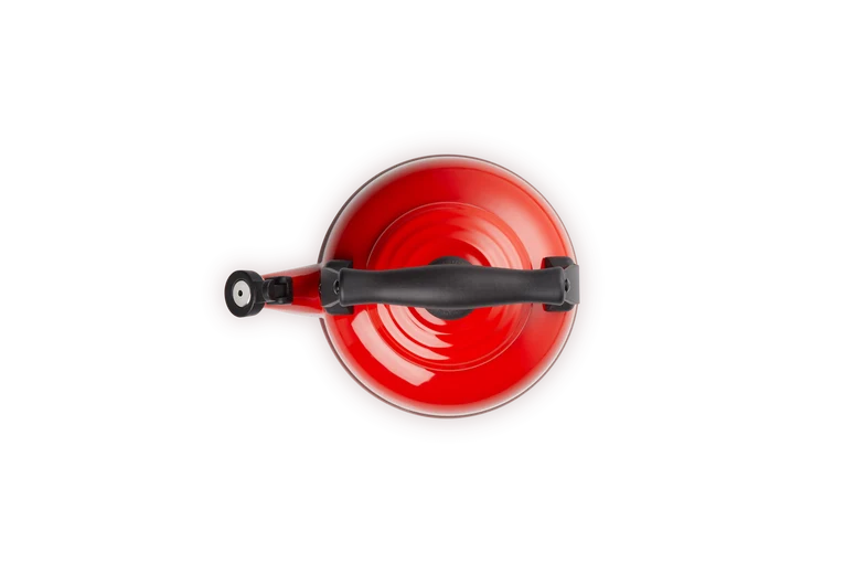 Le Creuset Traditional Kettle 2.Ltr Cerise - Image 4