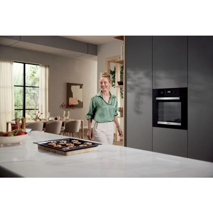 Miele H2455B, Built-In Oven w/ Catalytic Liners, Black - Image 3