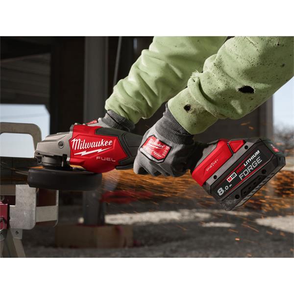 Milwaukee M18FB8 M18 8.0Ah Forge Battery - Image 4