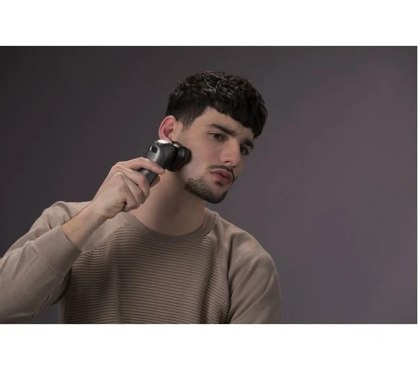 Remington R9 Ultimate Series Rotary Electric Shaver - Image 3