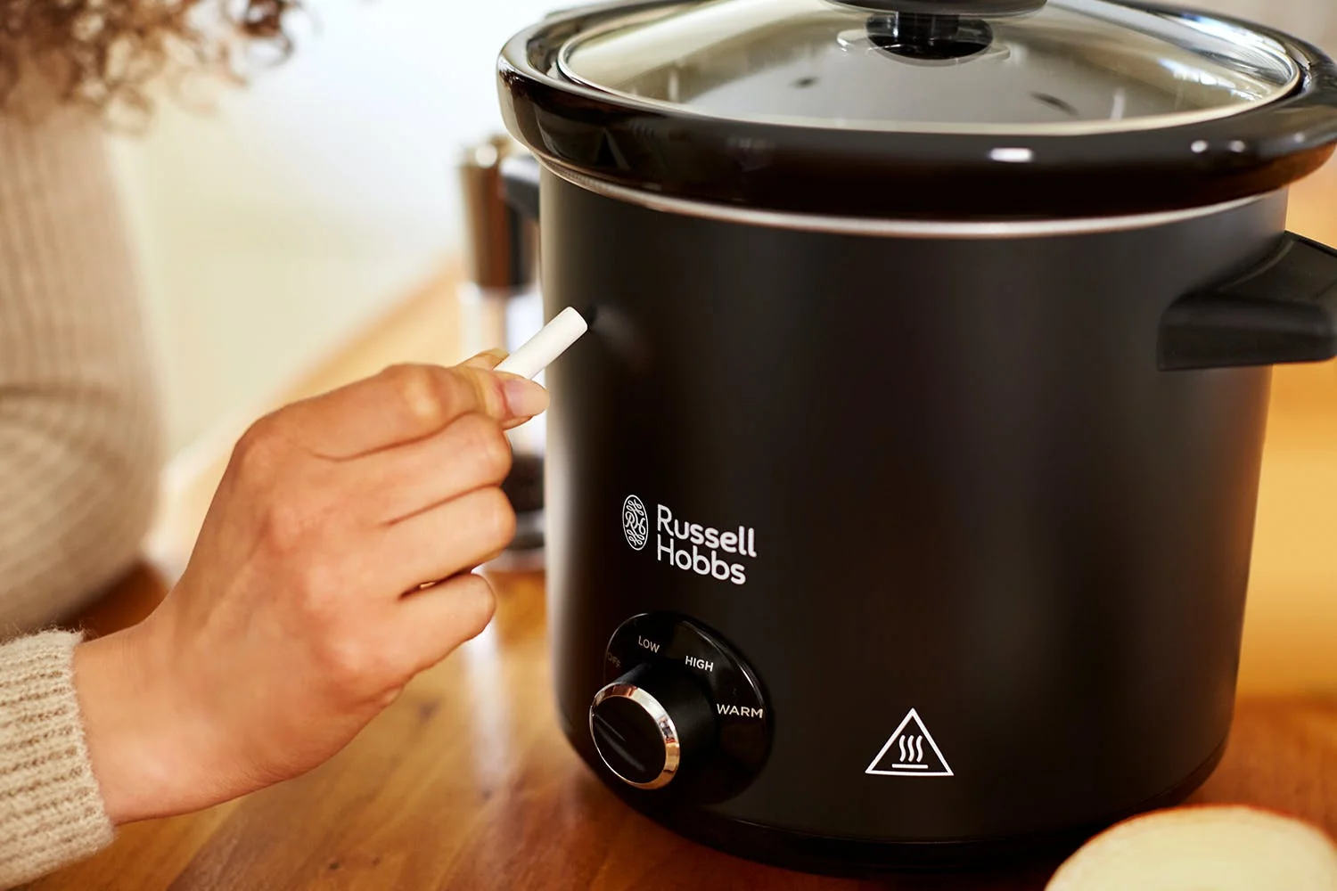 Russell Hobbs 3.5L Chalk Board Slow Cooker | 24180 | Black - Image 4