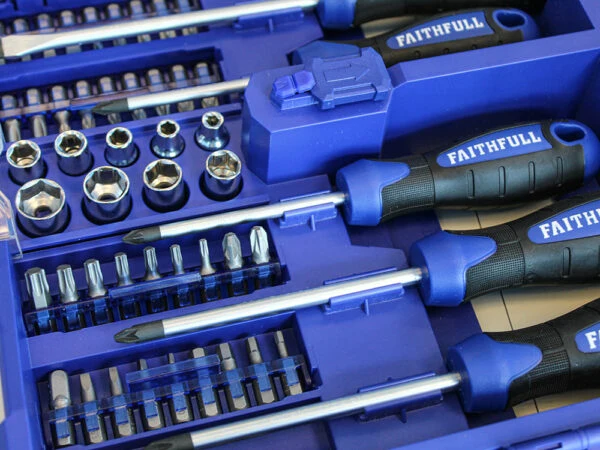 Screwdriver & Bit Set 63piece - Image 2