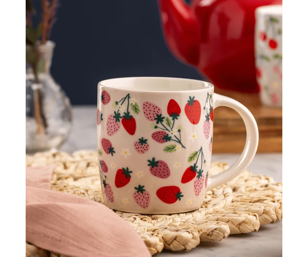 Strawberries Mug 340ml - Image 2