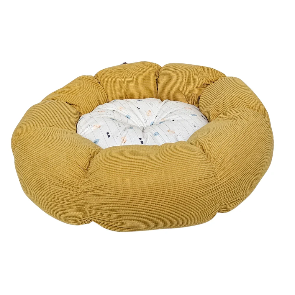 Wiggle & Wander - Flower Pet Bed - Yellow 55x15cm
